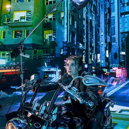 Jerry Heil в новом клипе на байке HARLEY DAVIDSON BLACK CUSTOM