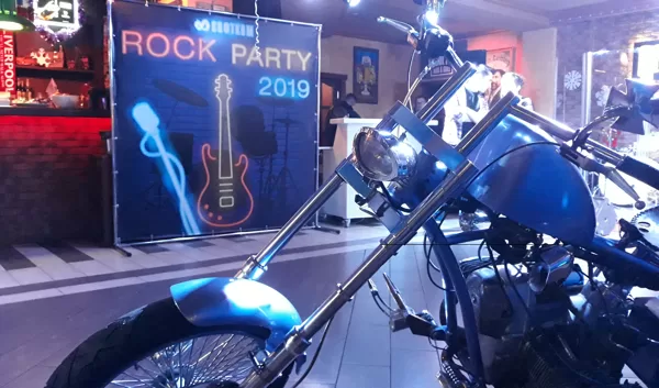 Rock Party с мотоциклом