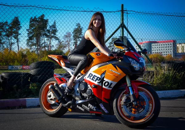 Honda CBR1000RR Repsol Покататись з водієм, фотосесія